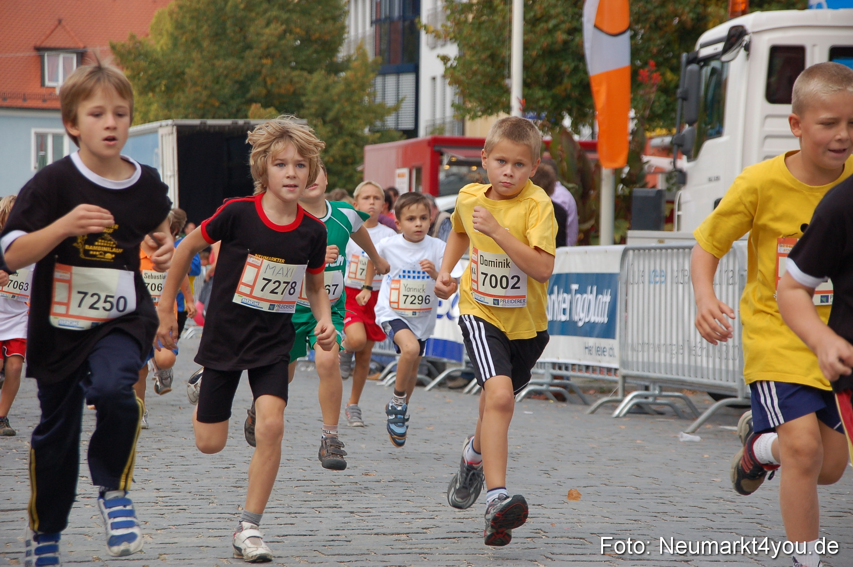 0119 Stadtlauf Neumarkt Bambinilaeufe 200909
